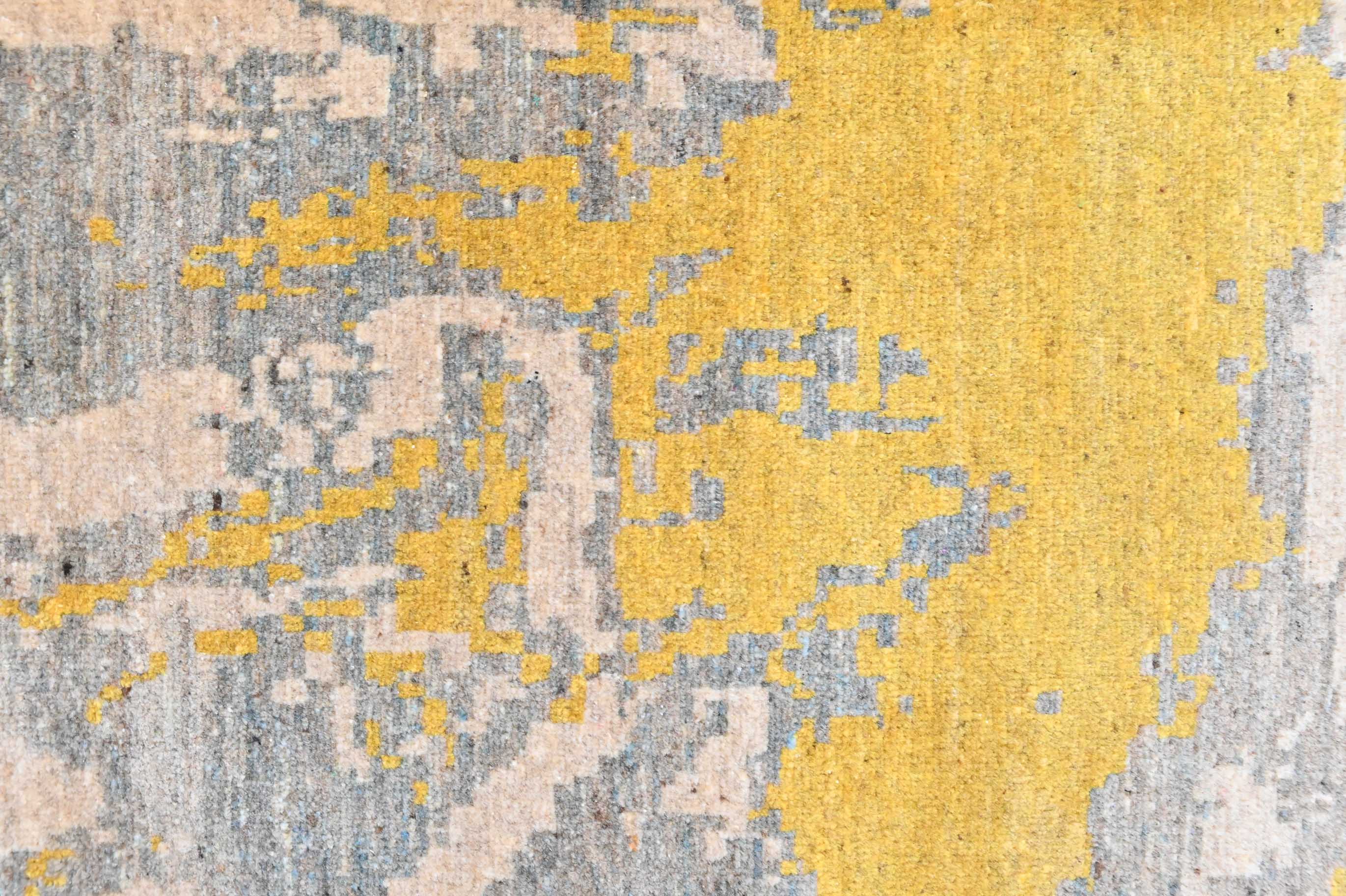 Handknotted Pure Wool Modern Design Chobi Rug w/ Biege and Mustard Tones- 291H x 194W 3338