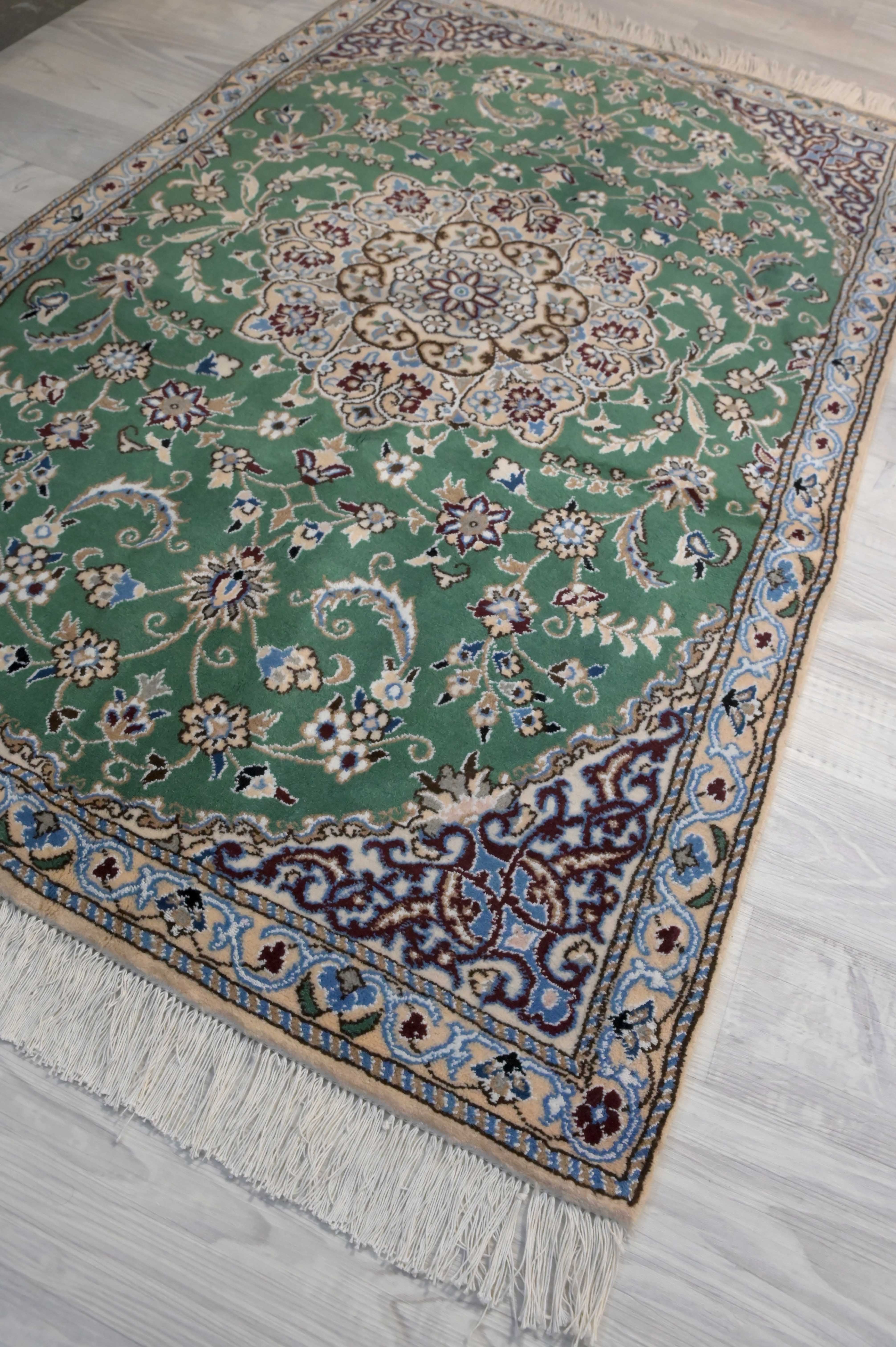 Green Persian Nain Silk n Wool Rug138cm x 85cm