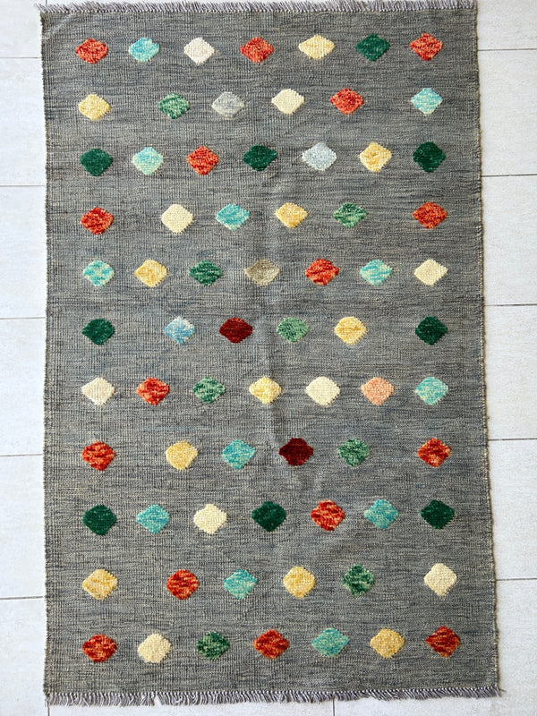 Grey Modern Style Textured Wool Persian Kilim rug 152cm x 99cm