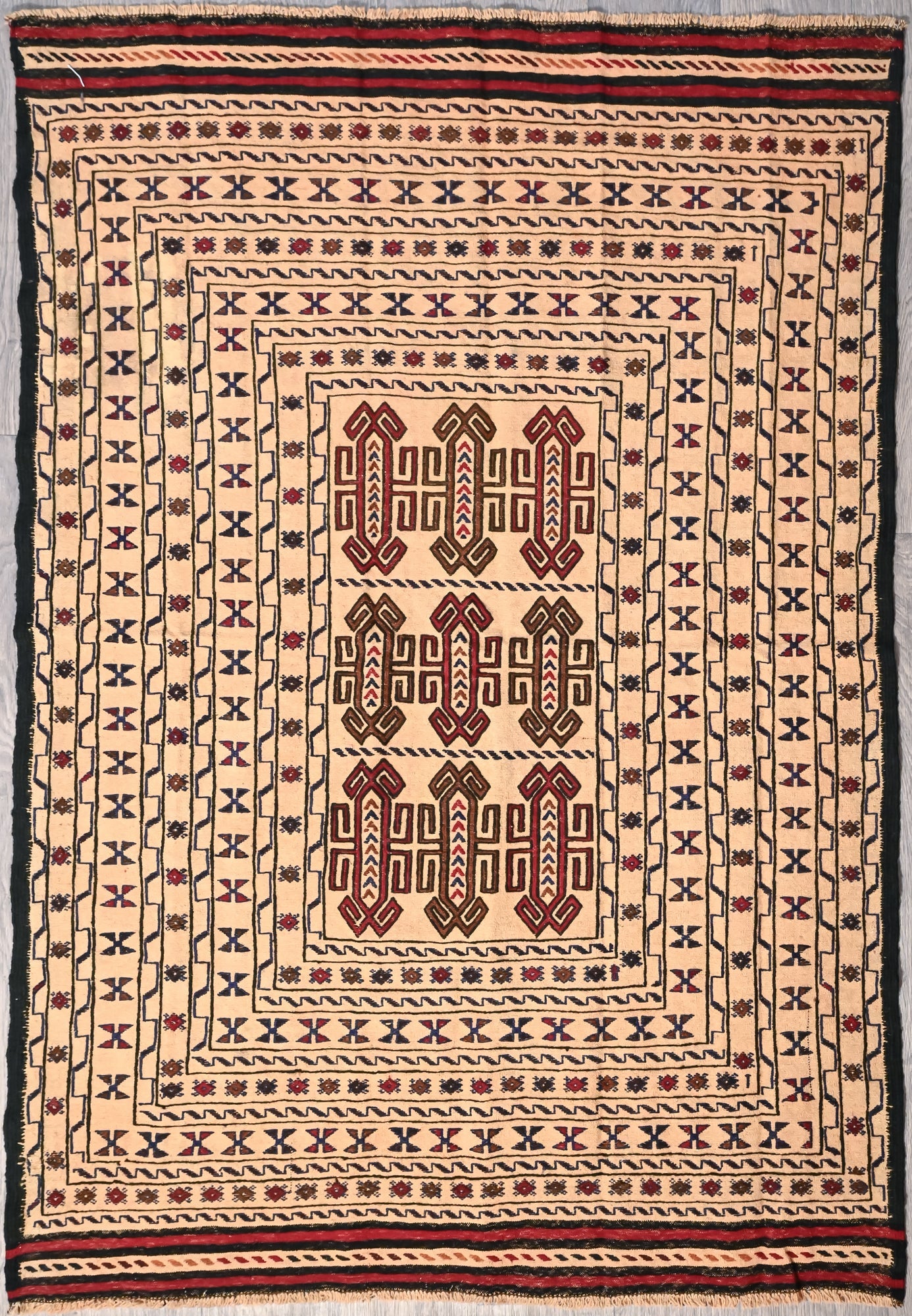 Authentic Handknotted Beige Persian Sumak Kilim Wool Rug 188cm x 133cm

Durable and Wear Resistant Suitable for High Traffic Areas