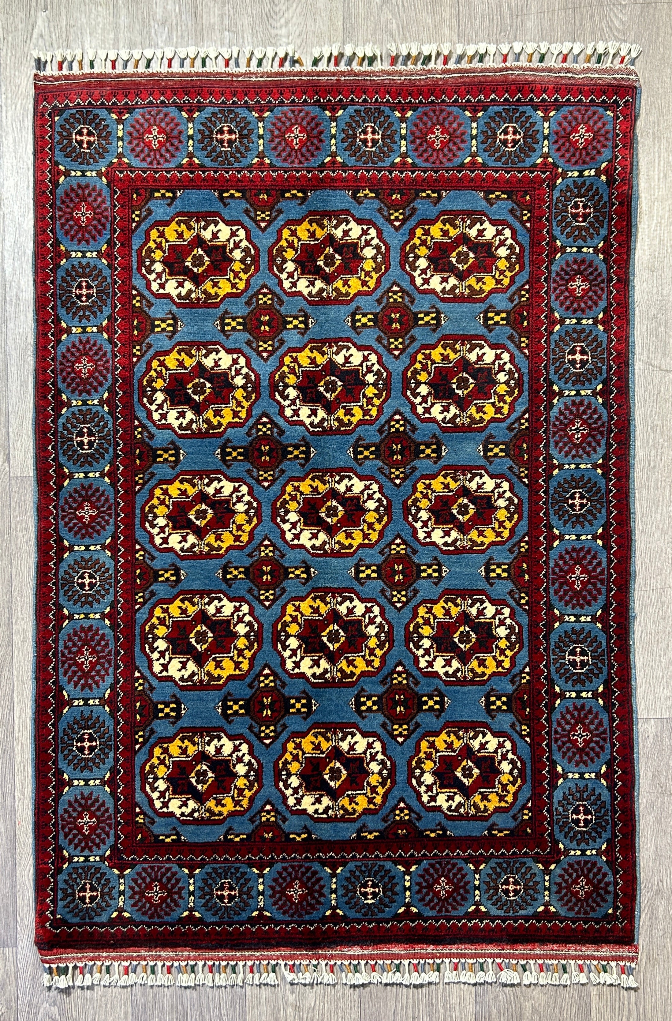 Beautiful example of Bokara gul or filipa, elephant foot design