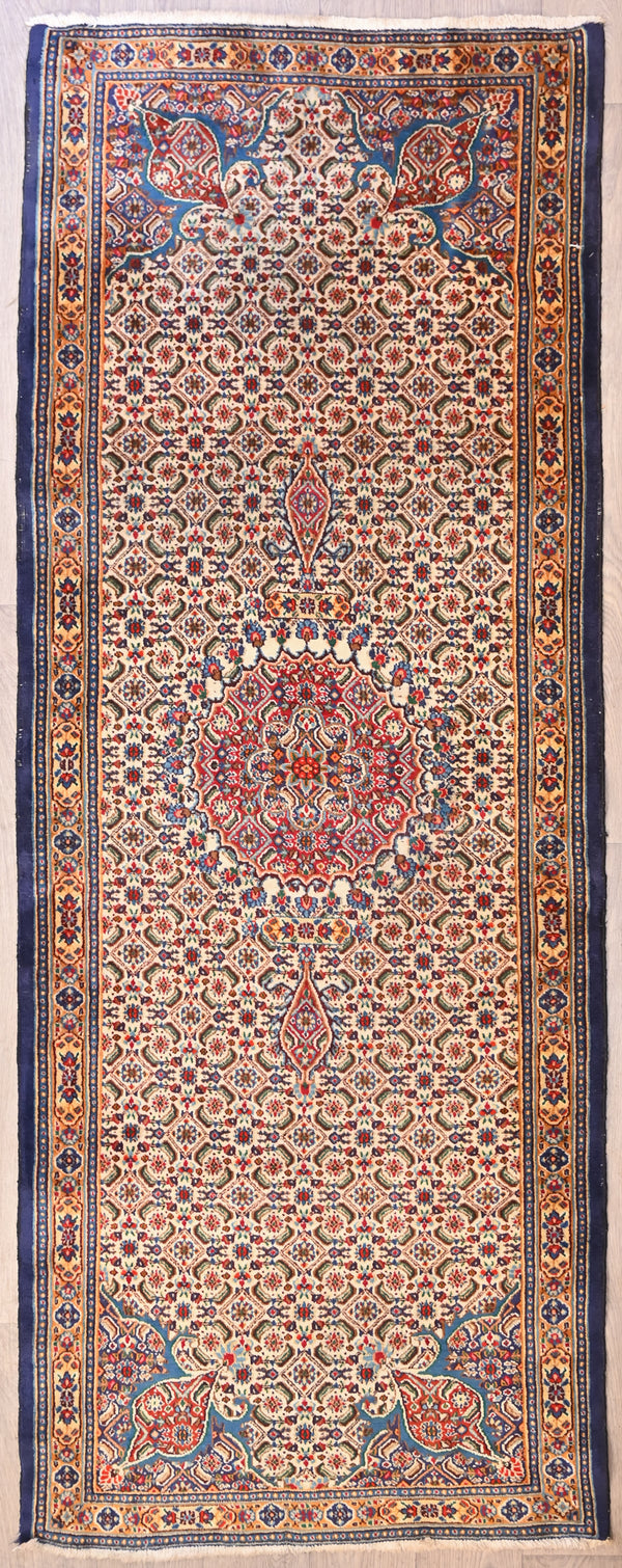 Cream Persian Moud Wool Runner Intricate Persian weaving 277cm x 106cm woven in Central Asia.