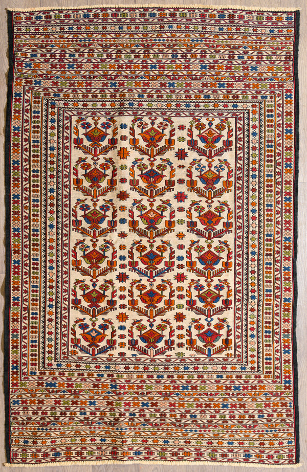 Authentic Handknotted Cream White Persian Sumak Kilim Wool Rug 190cm x 122cm
Tribal Sumak resemble the flatweave Kilim but of higher knot count, thicker warmer and stronger


Durable and Wear Resistant Suitable for High Traffic Areas