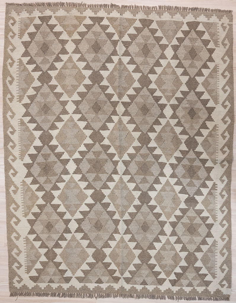 Authentic Handknotted Earthy Cream Afghan Boho Wool Kilim 195cm x 157cm
Beautiful earthy tones all round&nbsp;