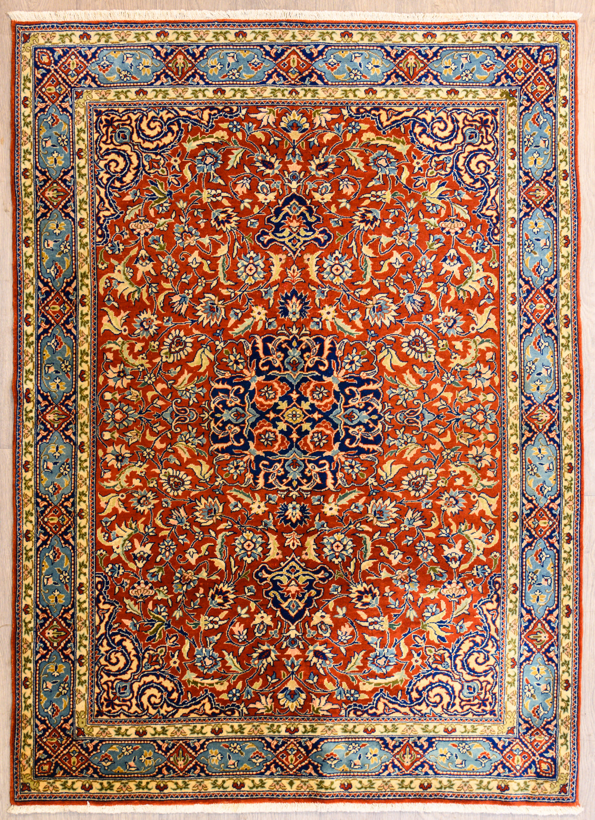 Fine Kork Vintage Persian Kashan Wool Rug. made with the finest grade soft lambs wool 194X142CM