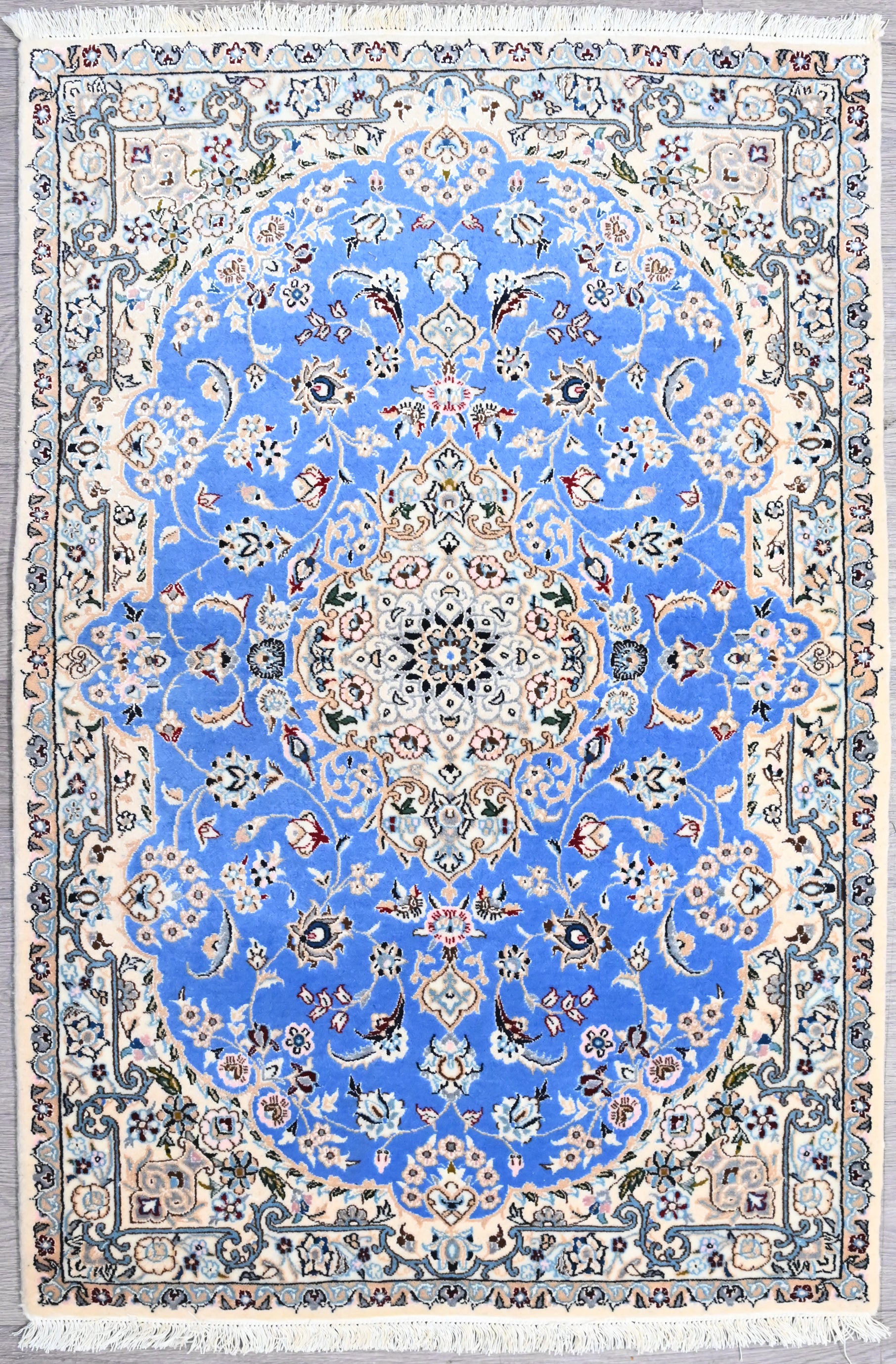 Fine Nain Silk and Wool Persian Rug - (120 cm x 80 cm)