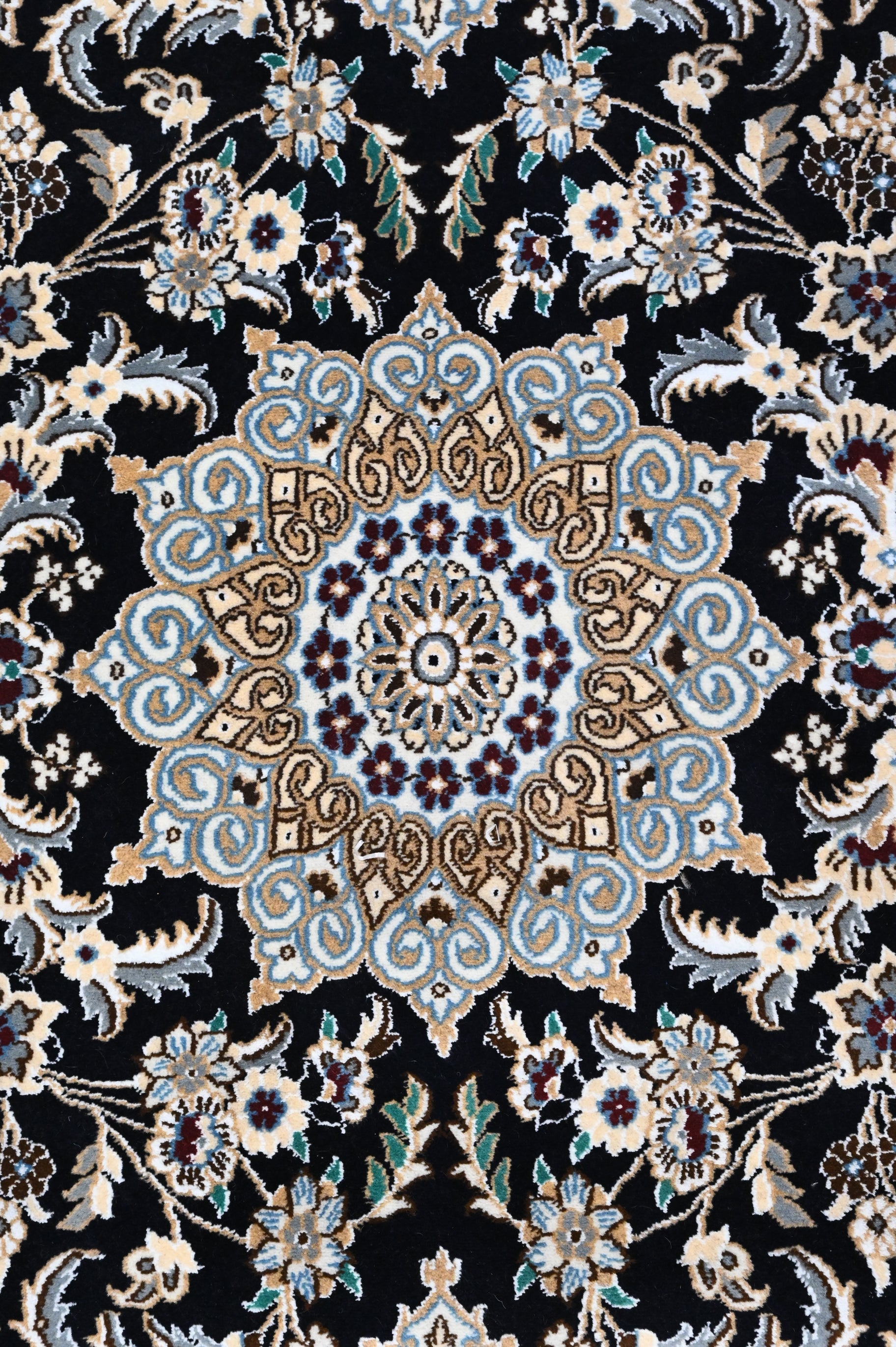 Fine Persian Nain Silk and Wool Runner w/Navy Tones - (314 cm x 70 cm)