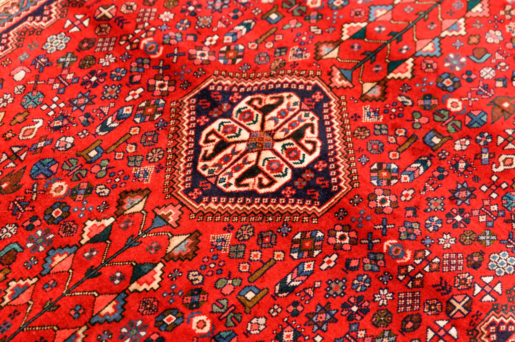 Red Persian Shiraz Wool Rug 151cm x 106cm