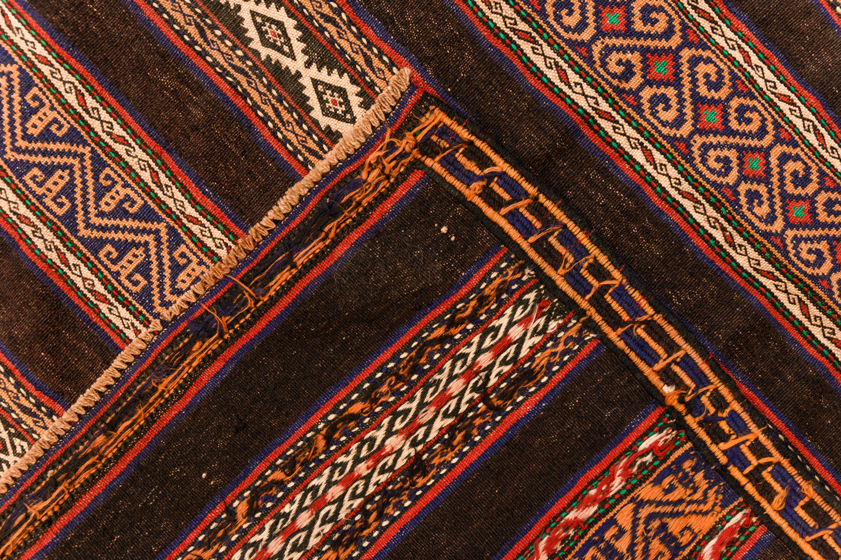 Vintage Persian Wool Sumak 197cm x 150cm