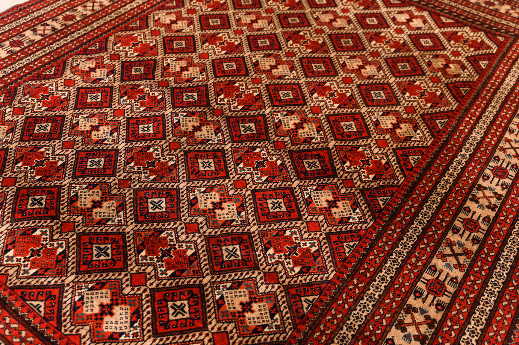 Red Fine Afghan Kundus Wool Rug 284cm x 196cm