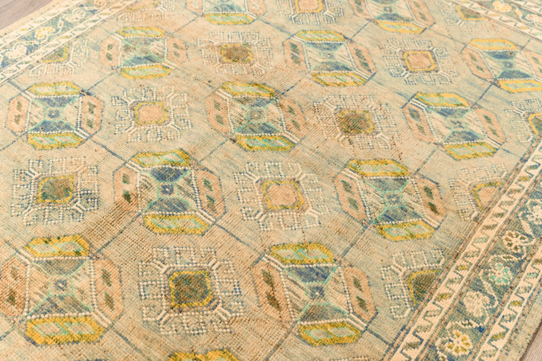 Light Green Morrocan Oushak Wool Rug 194cm x 151cm