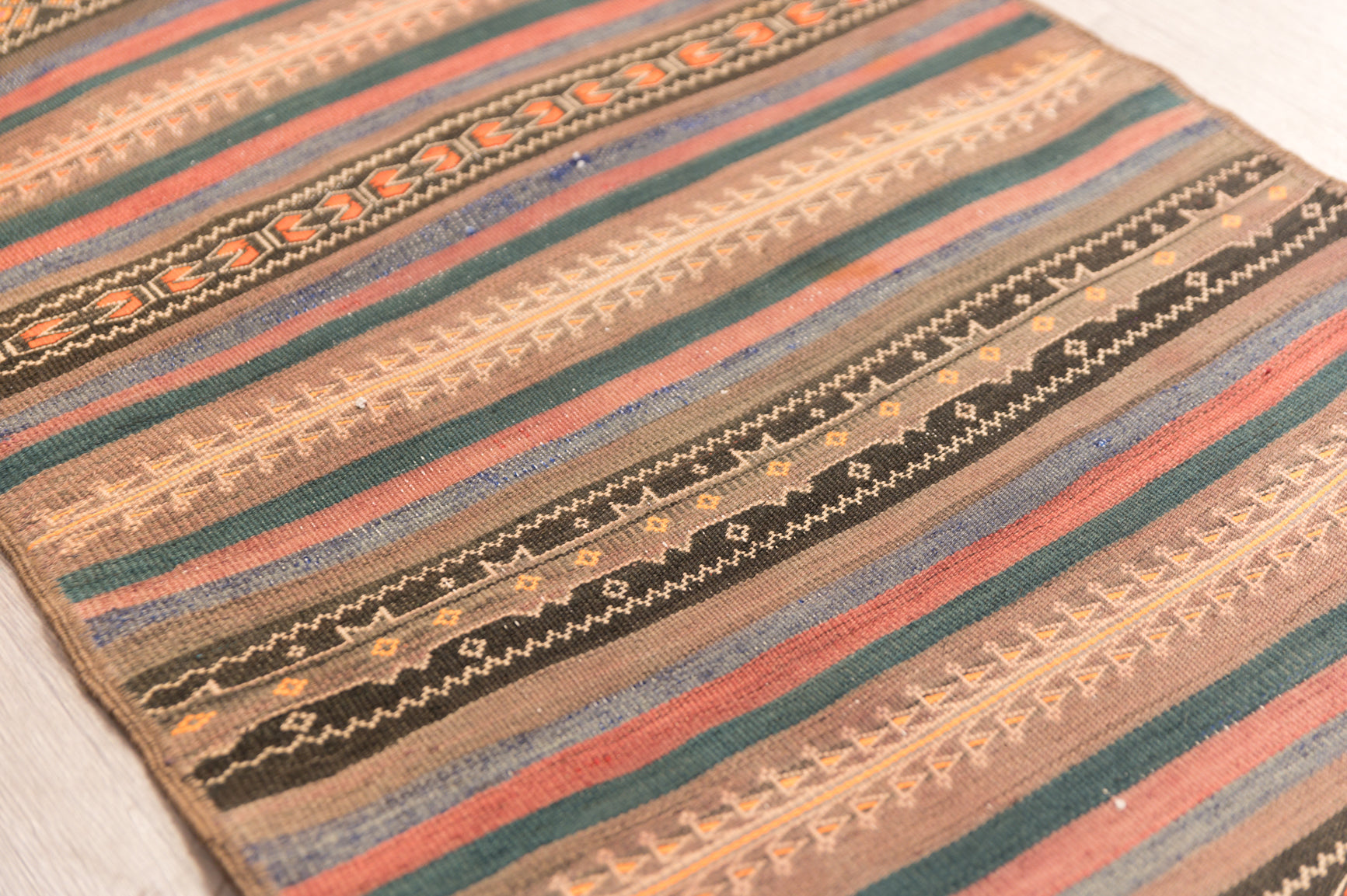 Vintage Persian Sumak Wool Runner c.1970.'s 315cm x 73cm