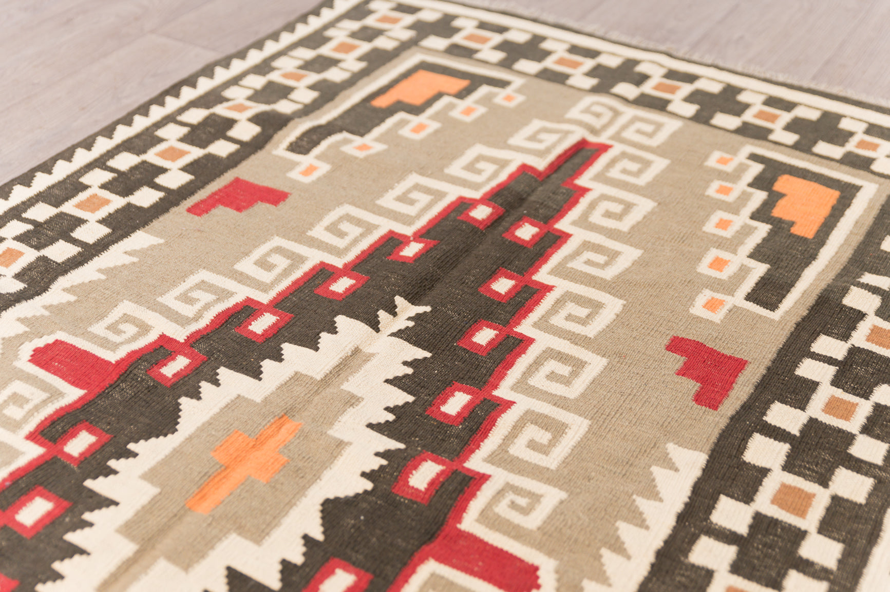 Vintage Turkish Wool Kilim 192cm x 122cm