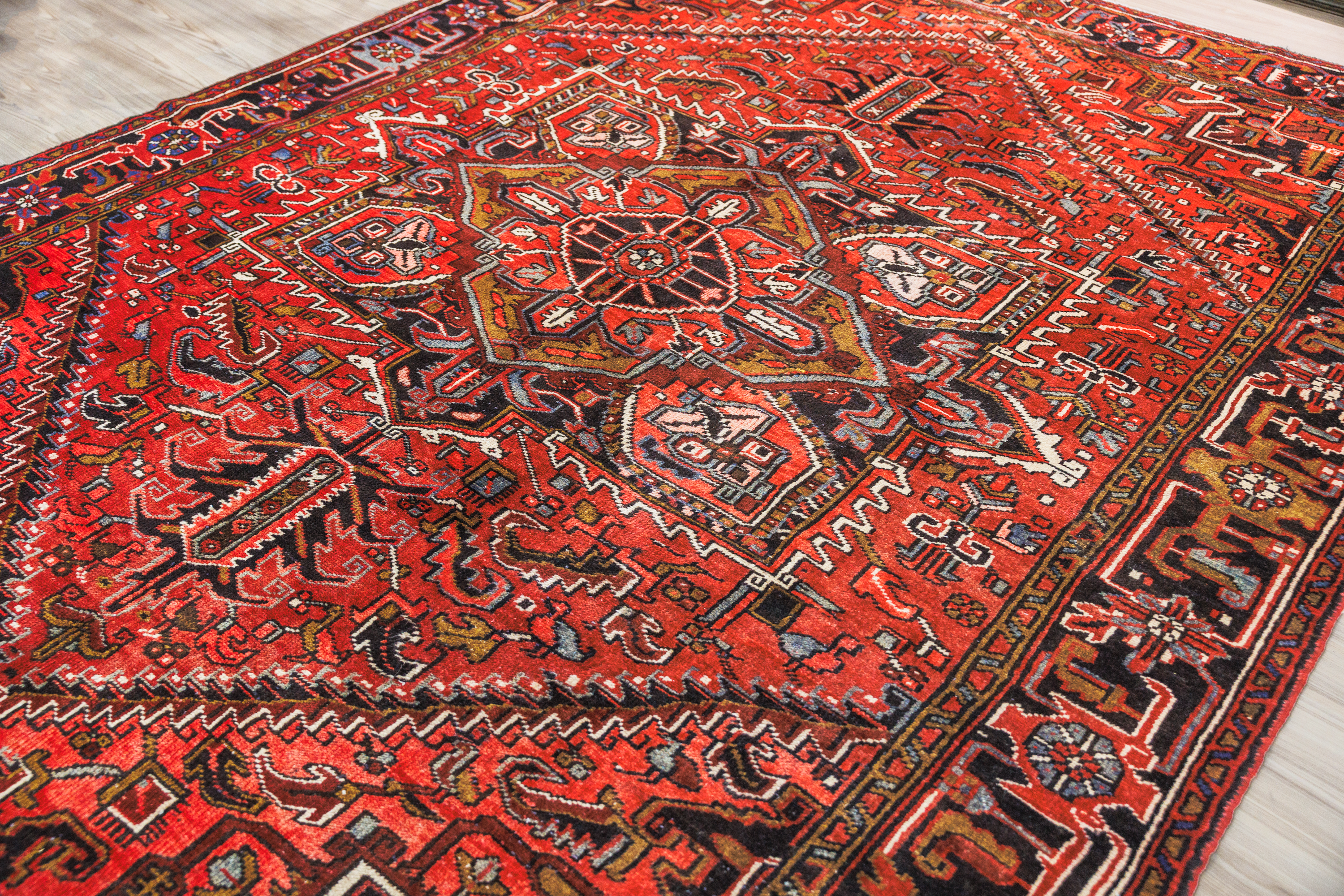 Vintage Persian Heriz Wool Rug 245cm x 337cm