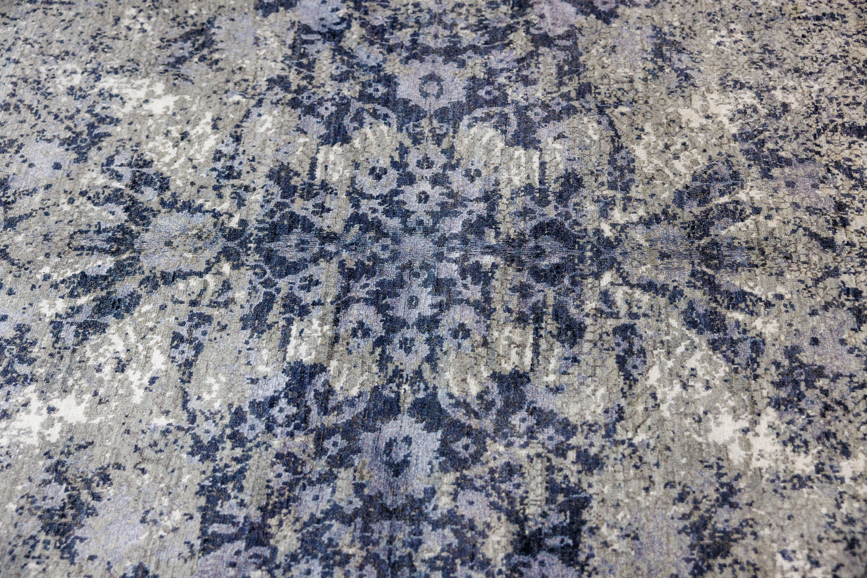 Blue Grey Contemporary Surah Wool Rug 278m x 184cm
