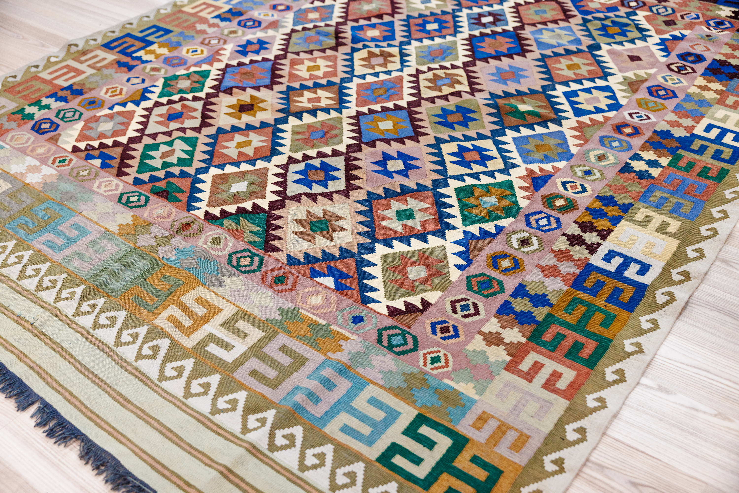 Semi-Antique Multicolour Turkish Wool Kilim 292cm x 200cm