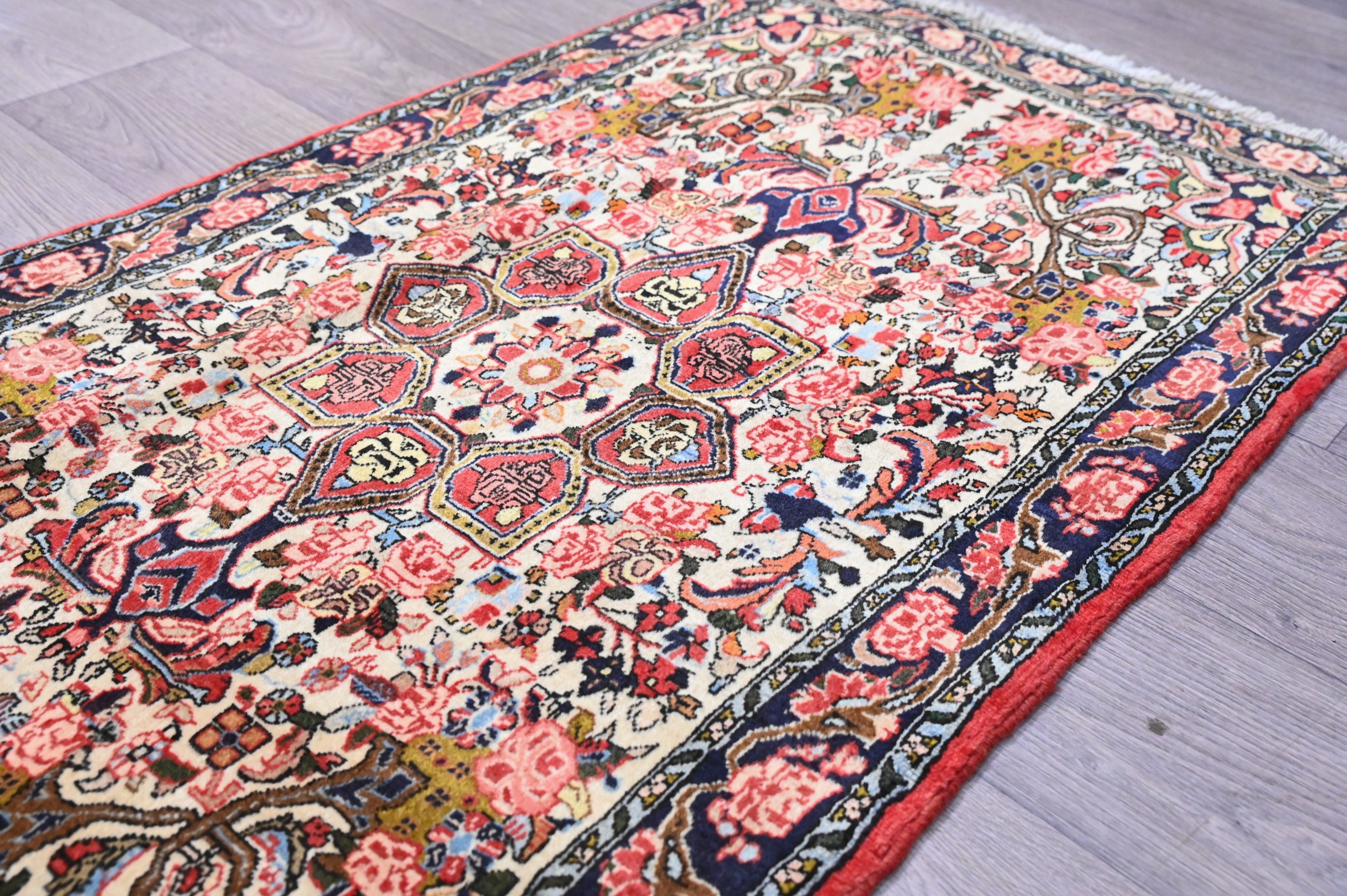Vintage c,1980's Persian Bijar Wool Rug 103cm x 78cm
