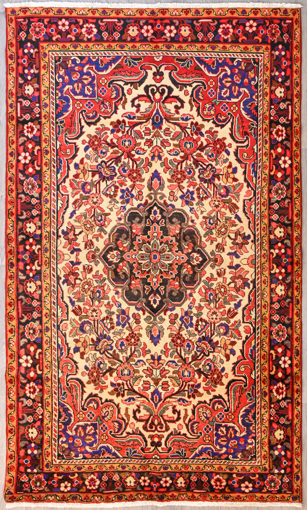 Floral Persian Hamadan Rug  w/ Warm Multicolour Tones (263cm x  157cm)