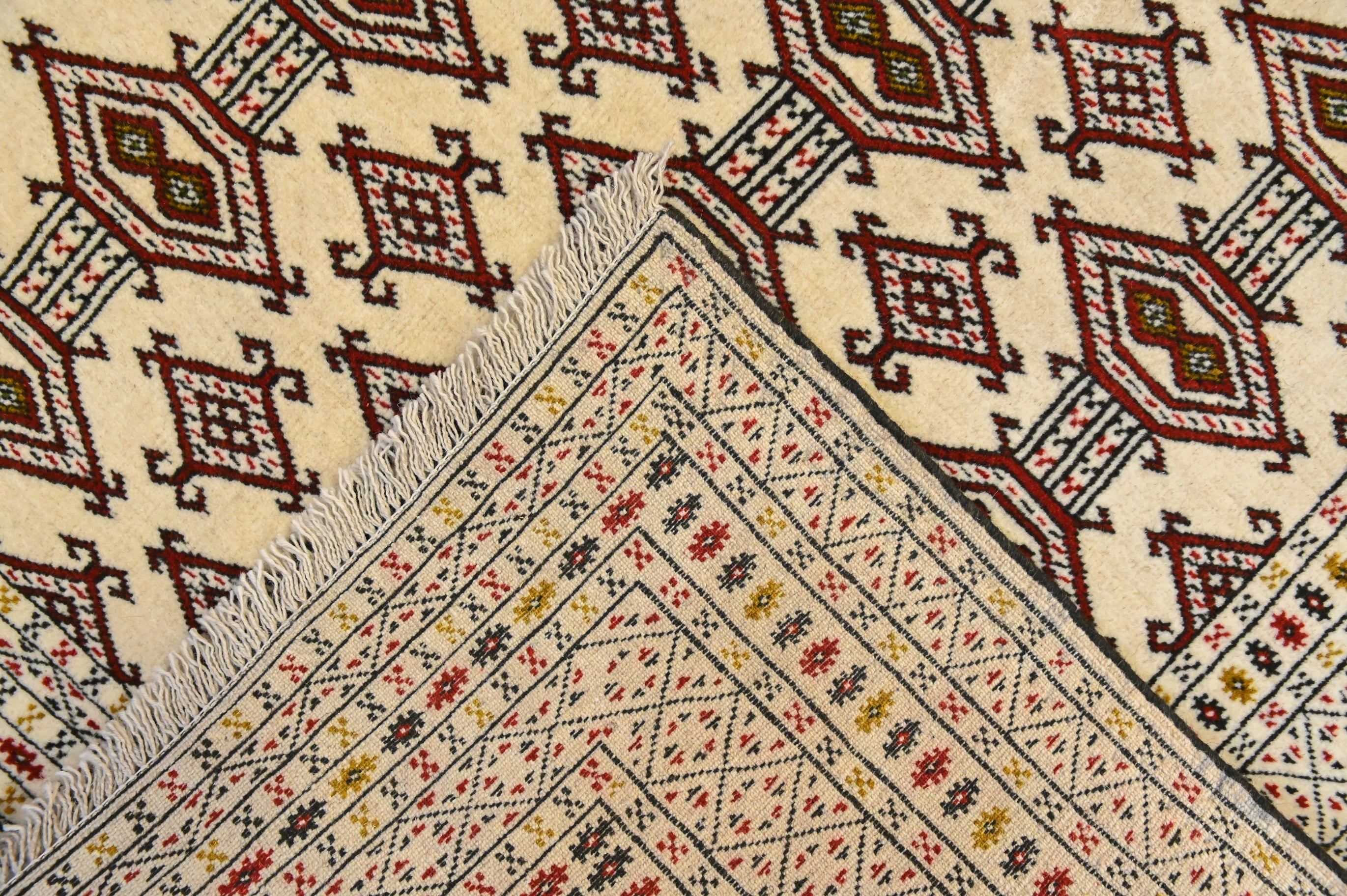 Beige Persian Turkoman Wool Rug 170cm x 117cm