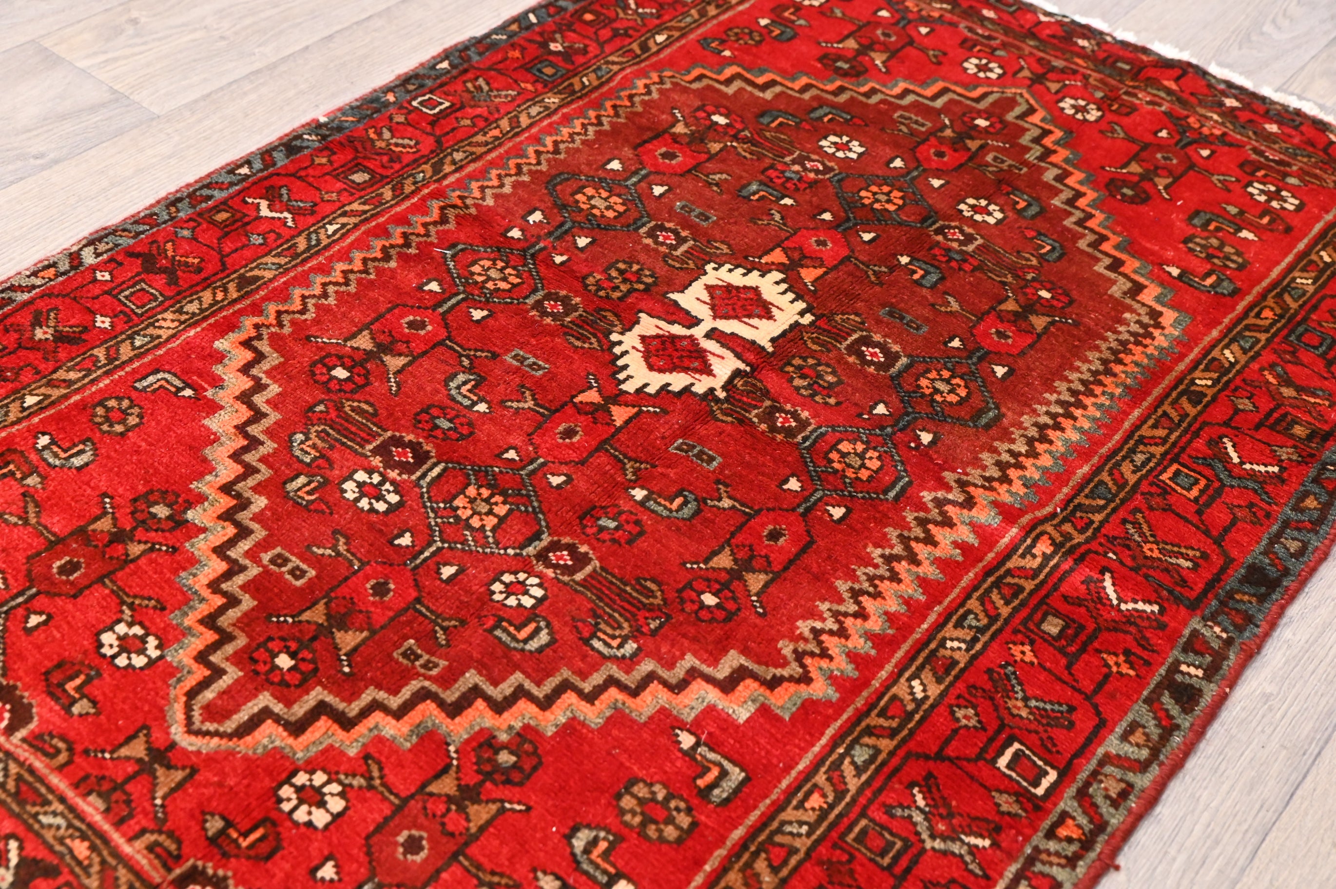 Red Vintage Persian Hamadan Wool Rug 152cm x 102cm