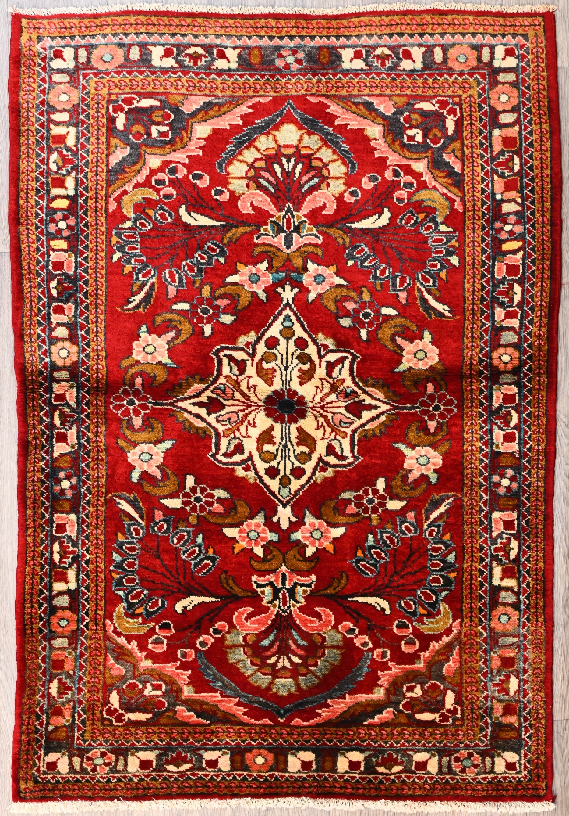 Red Persian Hamadan Wool Rug 160cm x 110cm