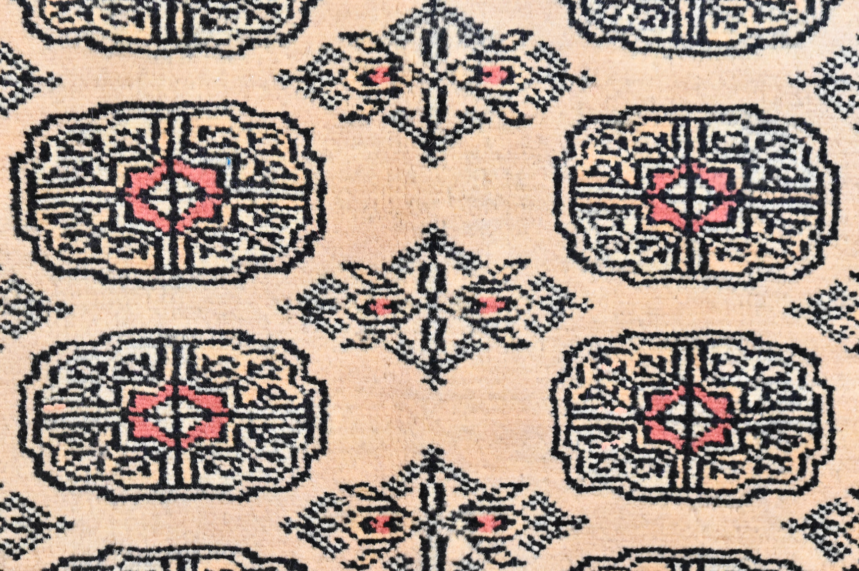 Cream and Peach Pakistani Bukhara Rug 156cm x 93cm