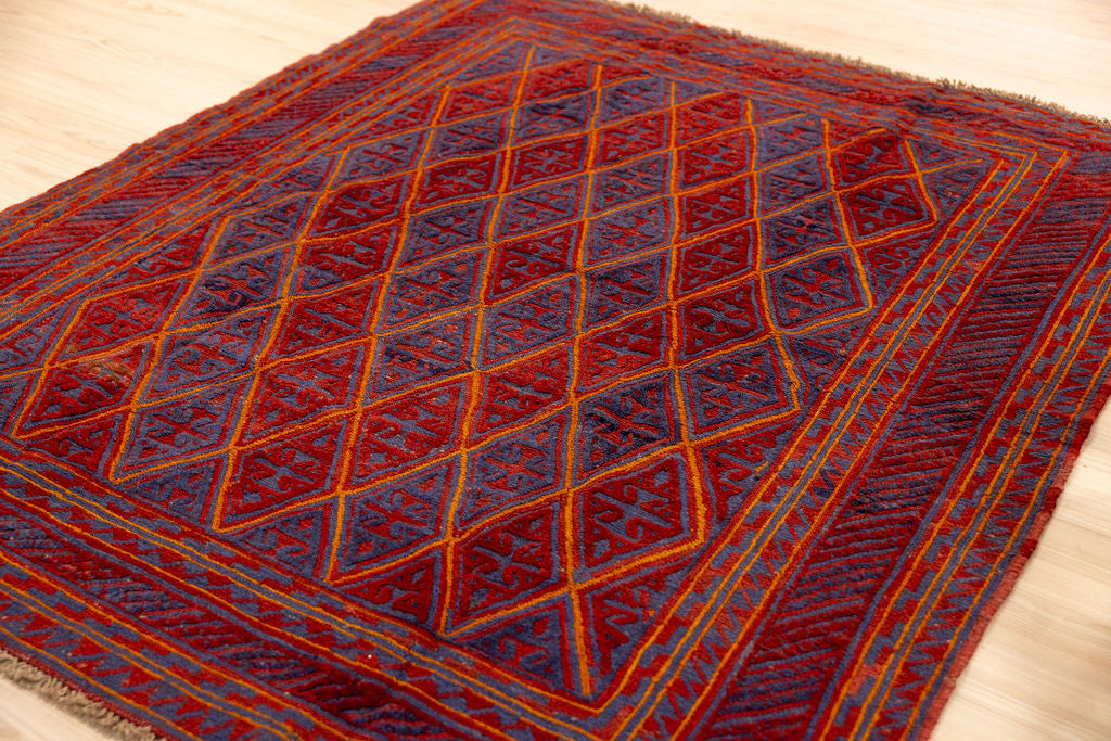 Red Tribal Persian Meshwani Wool Rug 190cm x 160cm