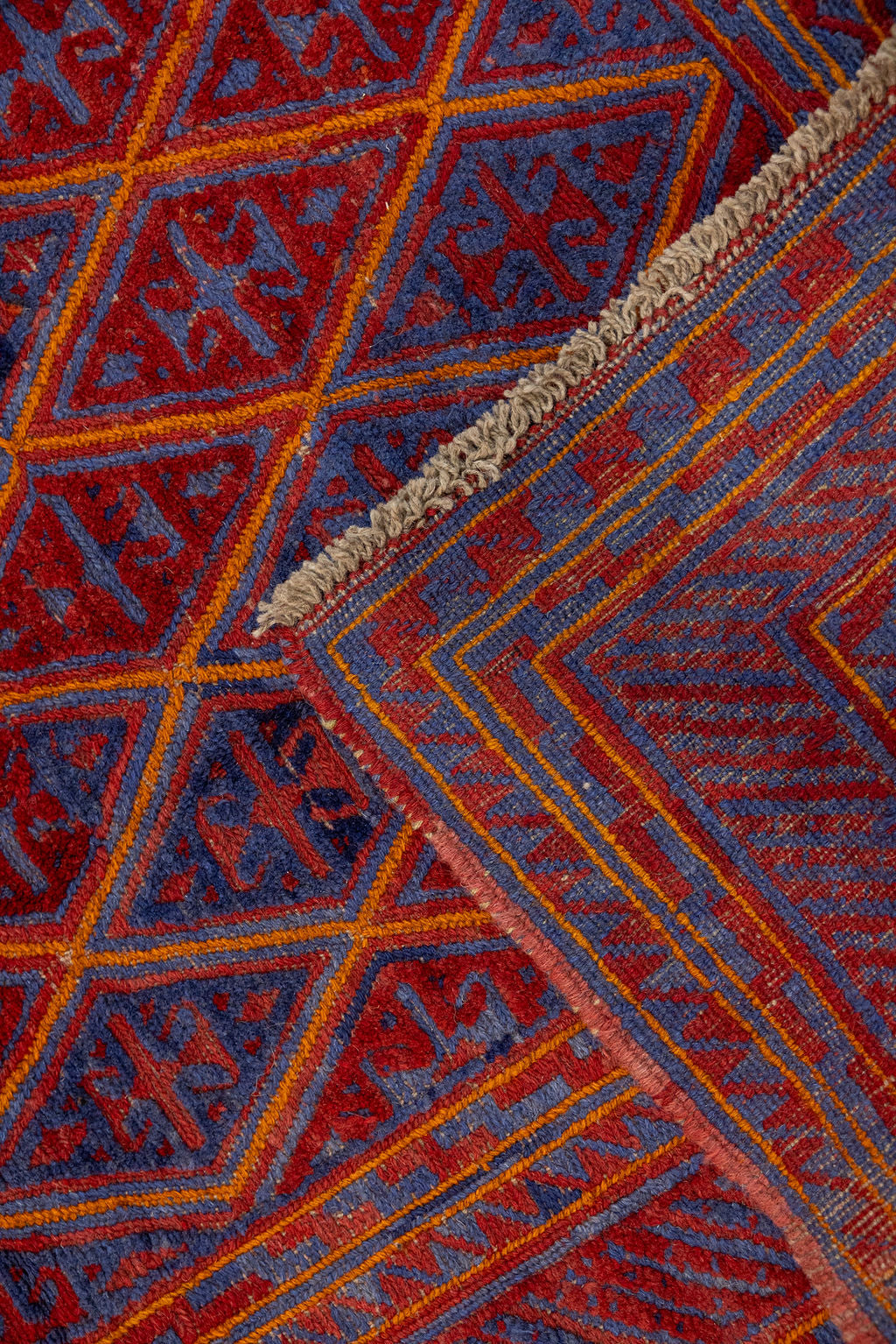 Red Tribal Persian Meshwani Wool Rug 190cm x 160cm