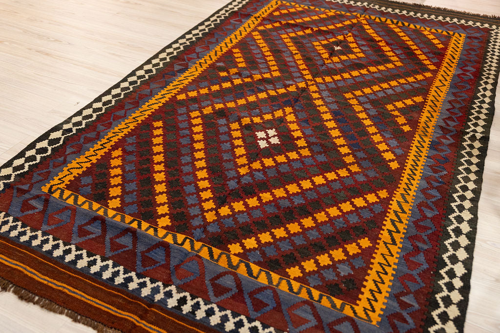 Vintage c.1980's Persian Wool Kilim 272m x 154cm