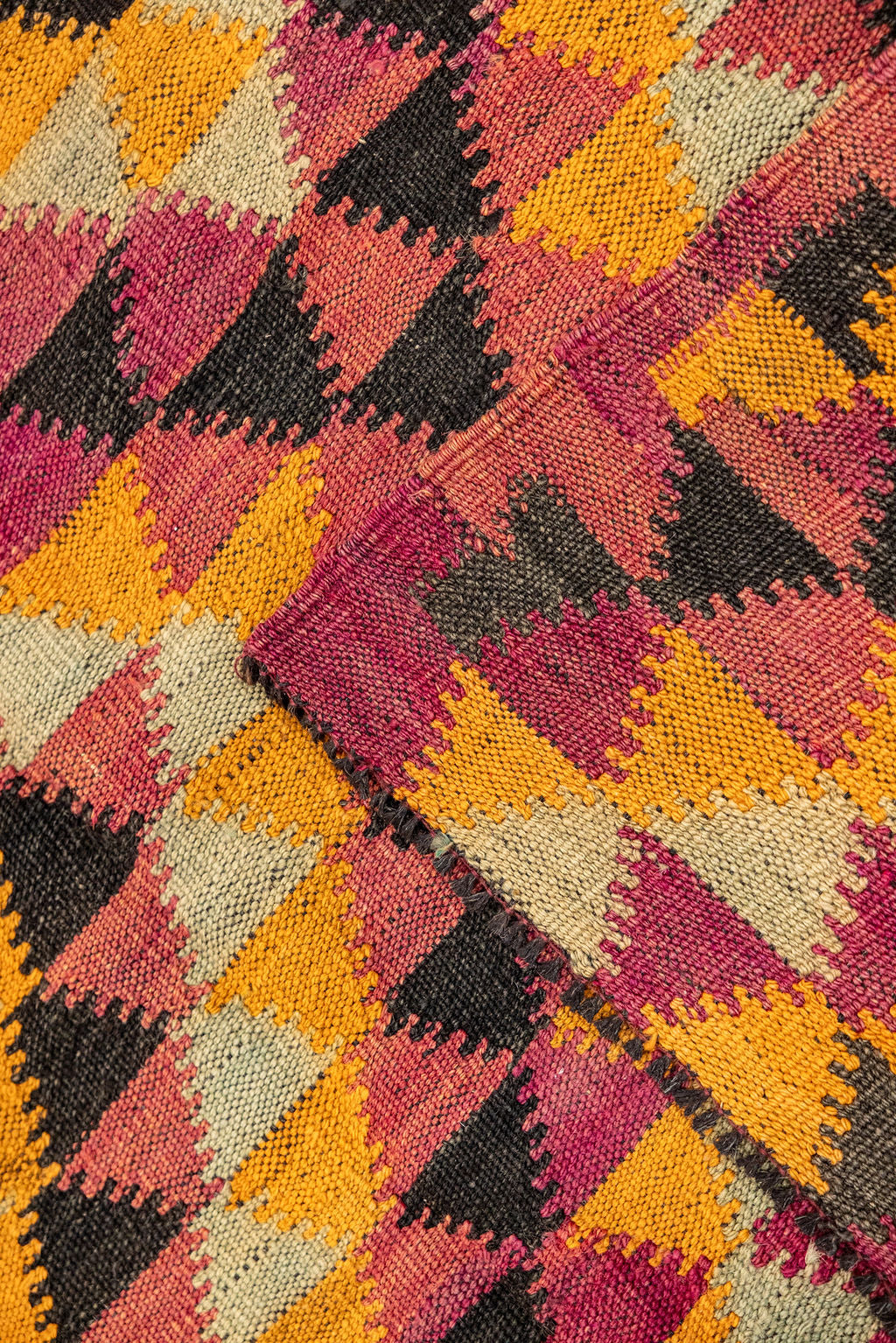 Vintage Persian Wool Kilim 245cm x 157cm