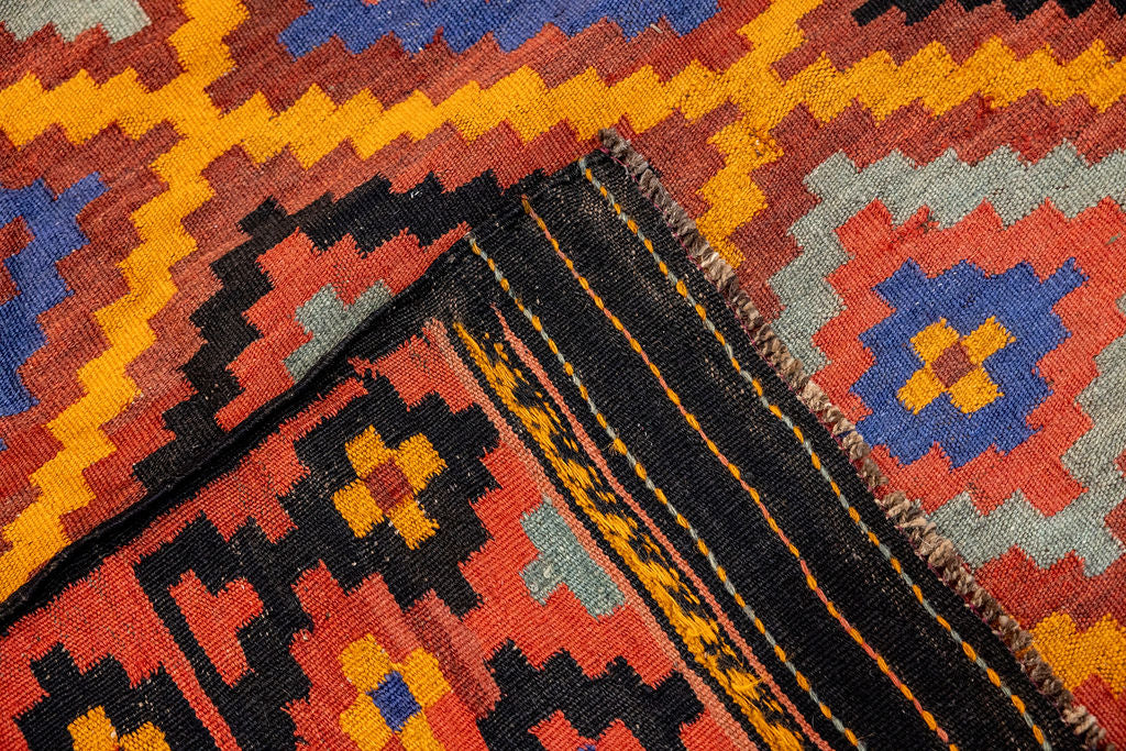 Vintage Persian Wool Kilim 270cm x 172cm