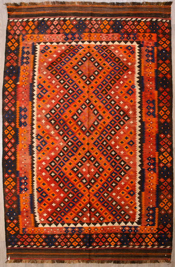 Authentic Handknotted Muted Vintage Persian Kilim 276cm x 180cm
Vintage Kilim handwoven in the early 1970'sKilims are a light flatweave reversible rug used for over a millennium by the nomadic tribes of Central Asia&nbsp;