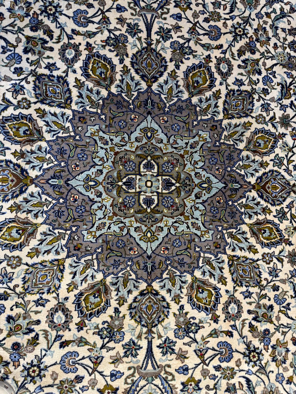 Fine Beige Persian Kashan Wool Rug 420cm x 300cm